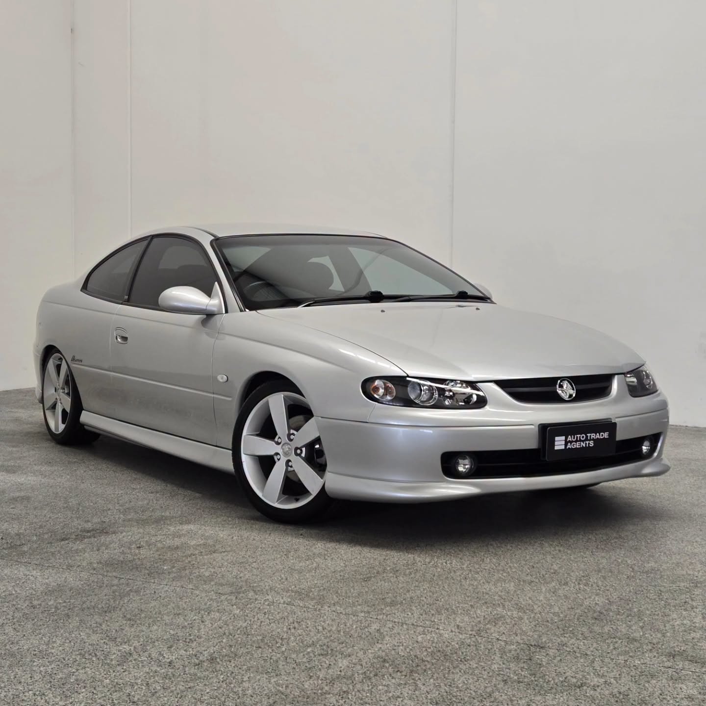 2004 HOLDEN MONARO CV8 III